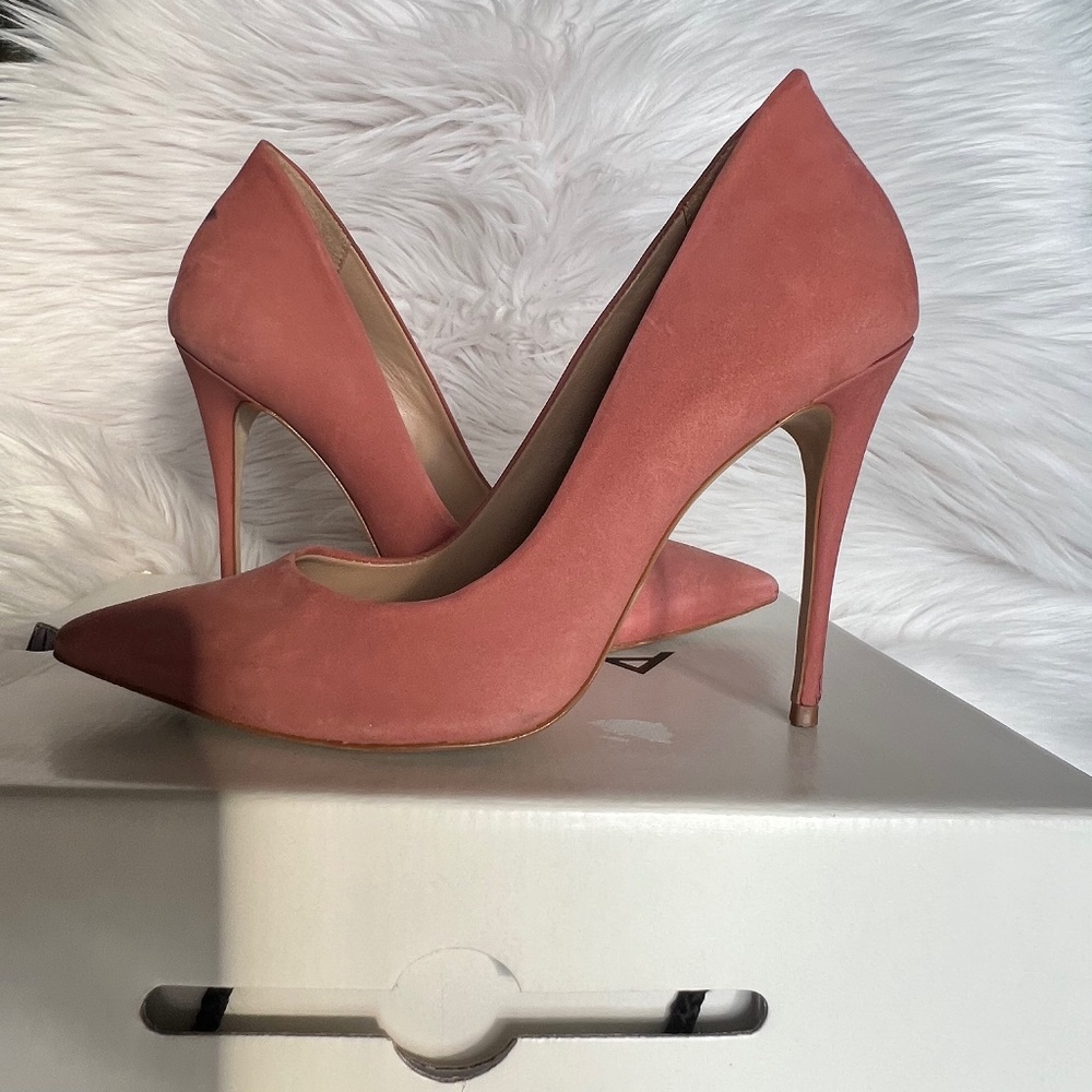Aldo Cassedy pink suede pumps